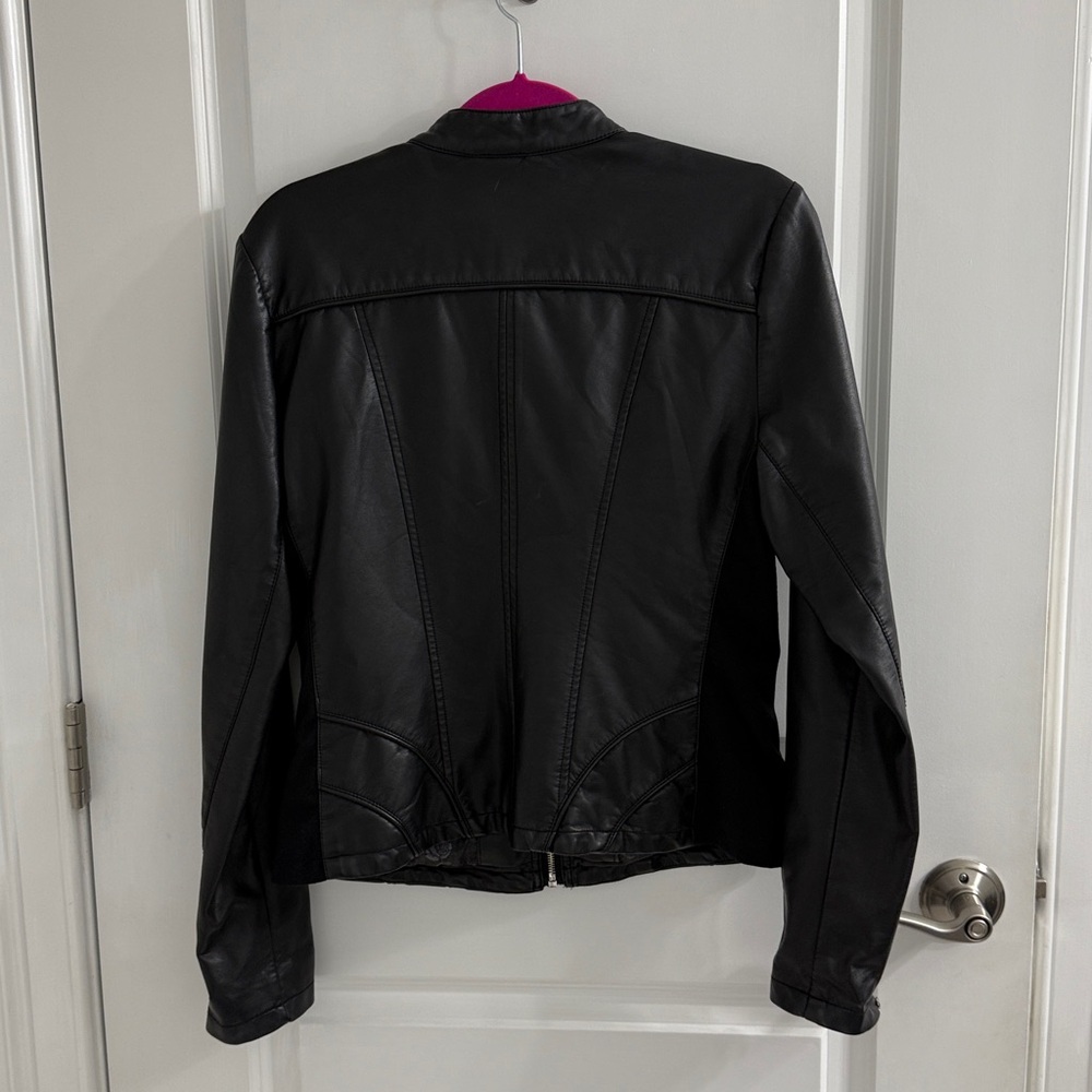 Guess Women's Sleek Black Faux Leather Jacket - Picture 3 of 5